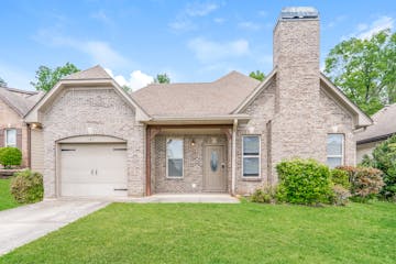 1184 Washington Dr Moody, AL 35004